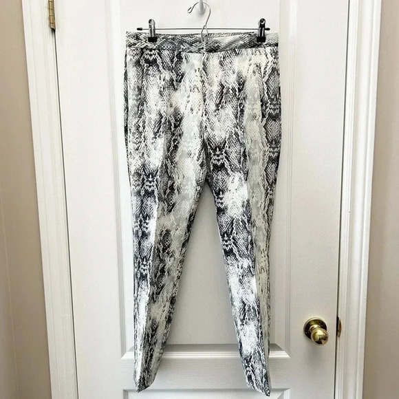 Zara Cigarette Trousers Snakeskin Print Pants Ankle Cropped Grey White Small - Picture 5 of 16